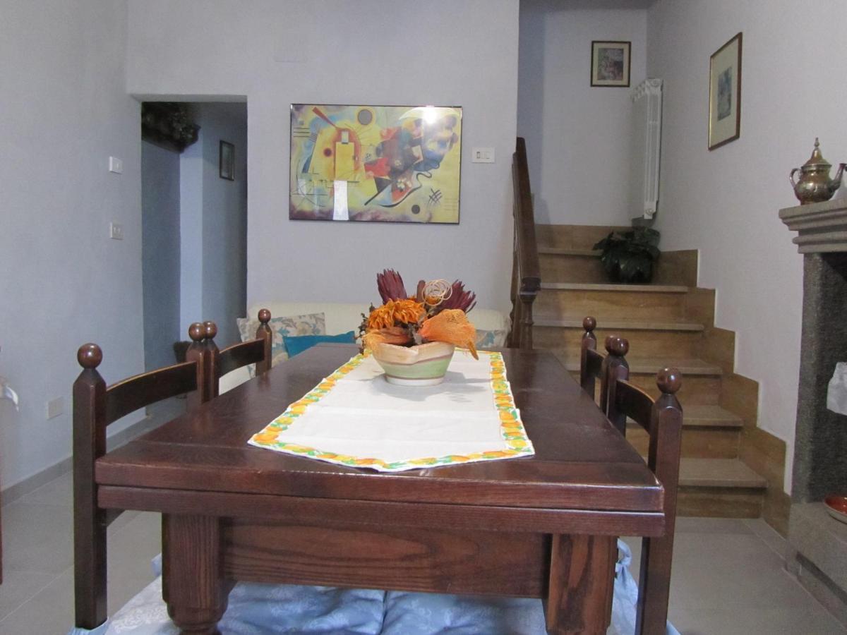 Casa Giuly Apartment Vivo dʼOrcia Екстериор снимка